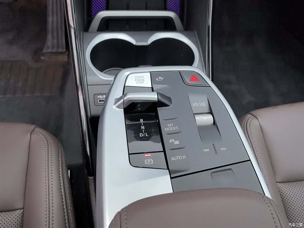 BMW X1, 2024 13