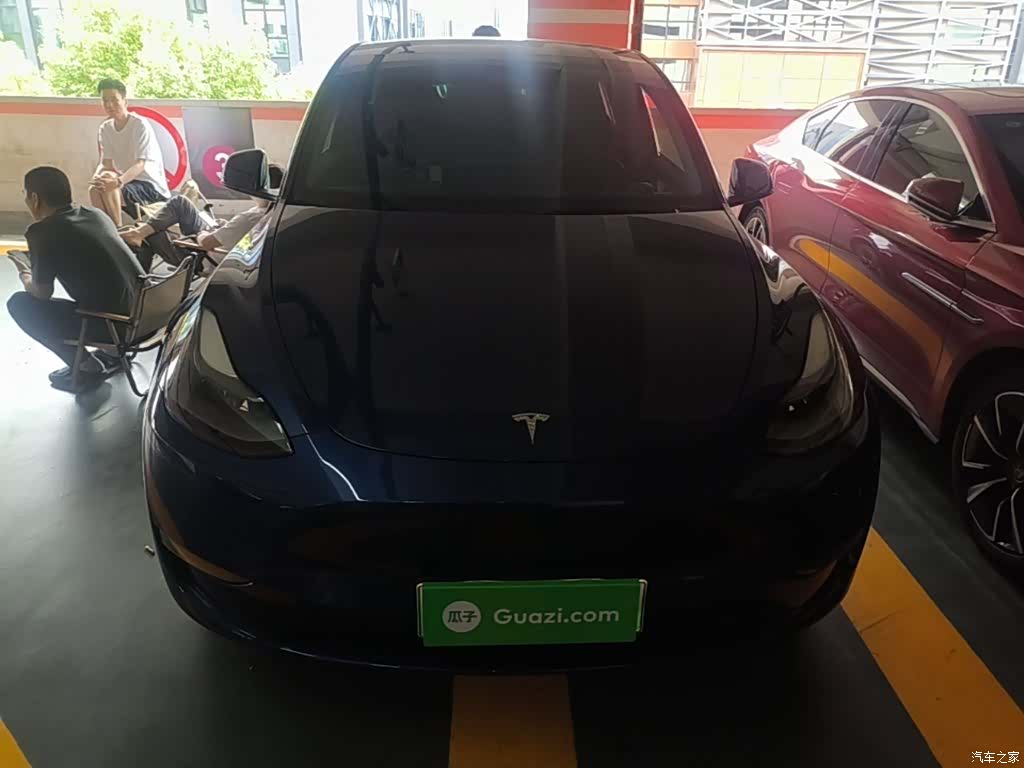 Tesla Model Y, 2021 3