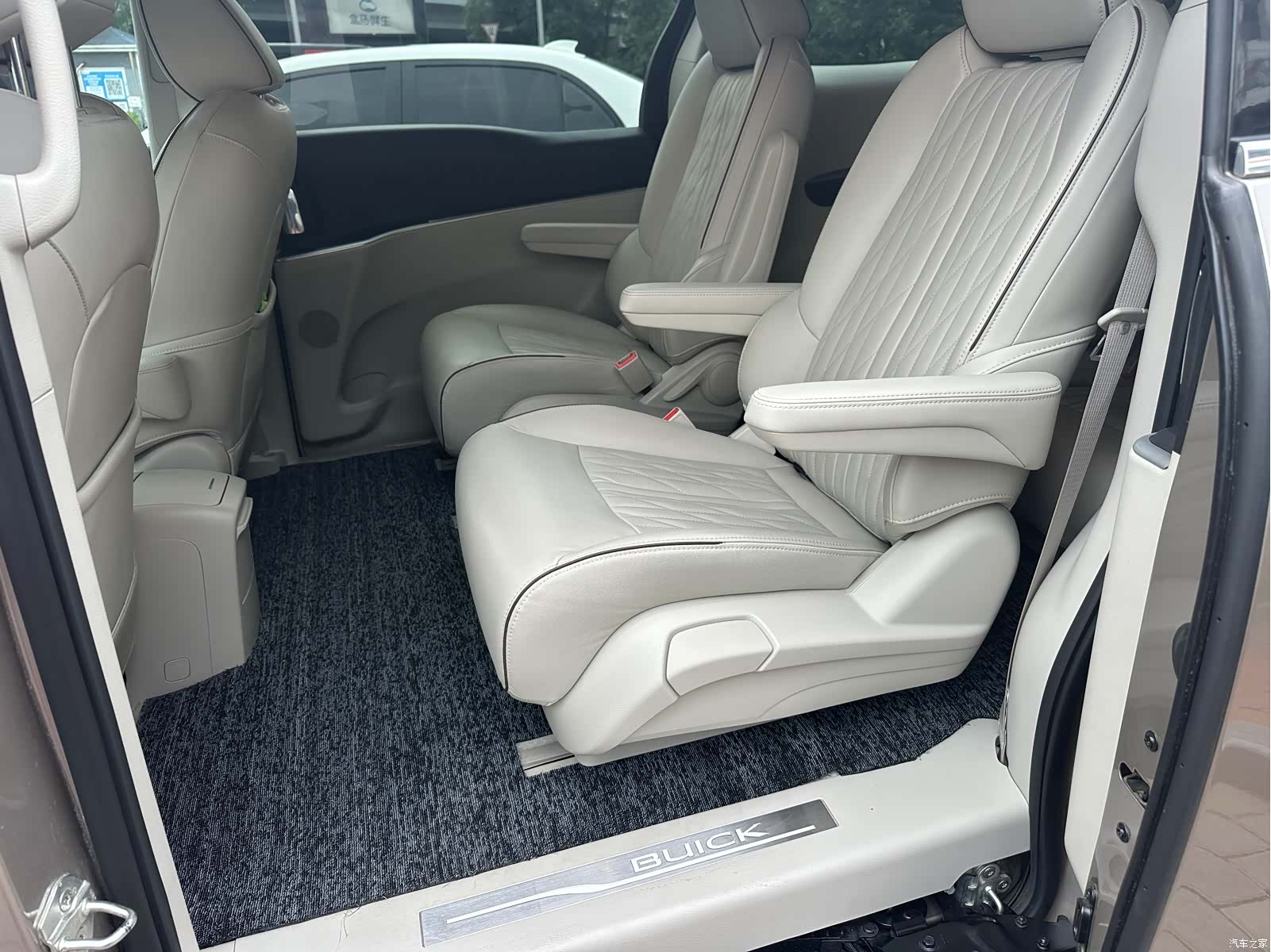 Buick GL8, 2021 11