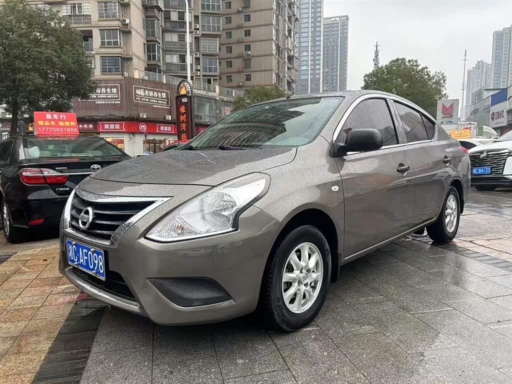 Nissan Sunny