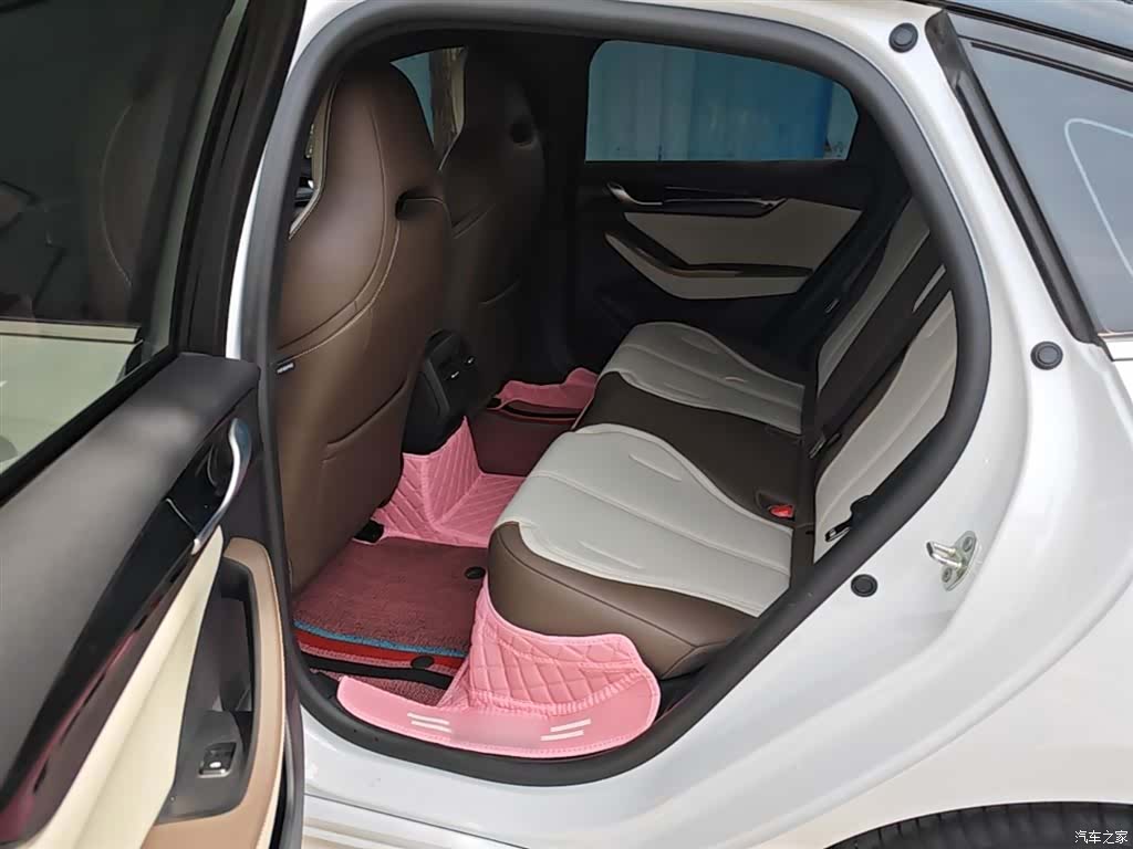 BYD Qin, 2025 17
