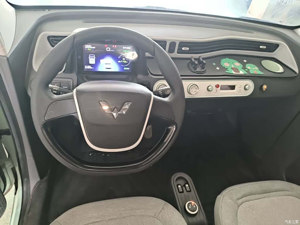 Wuling MINIEV, 2021 11