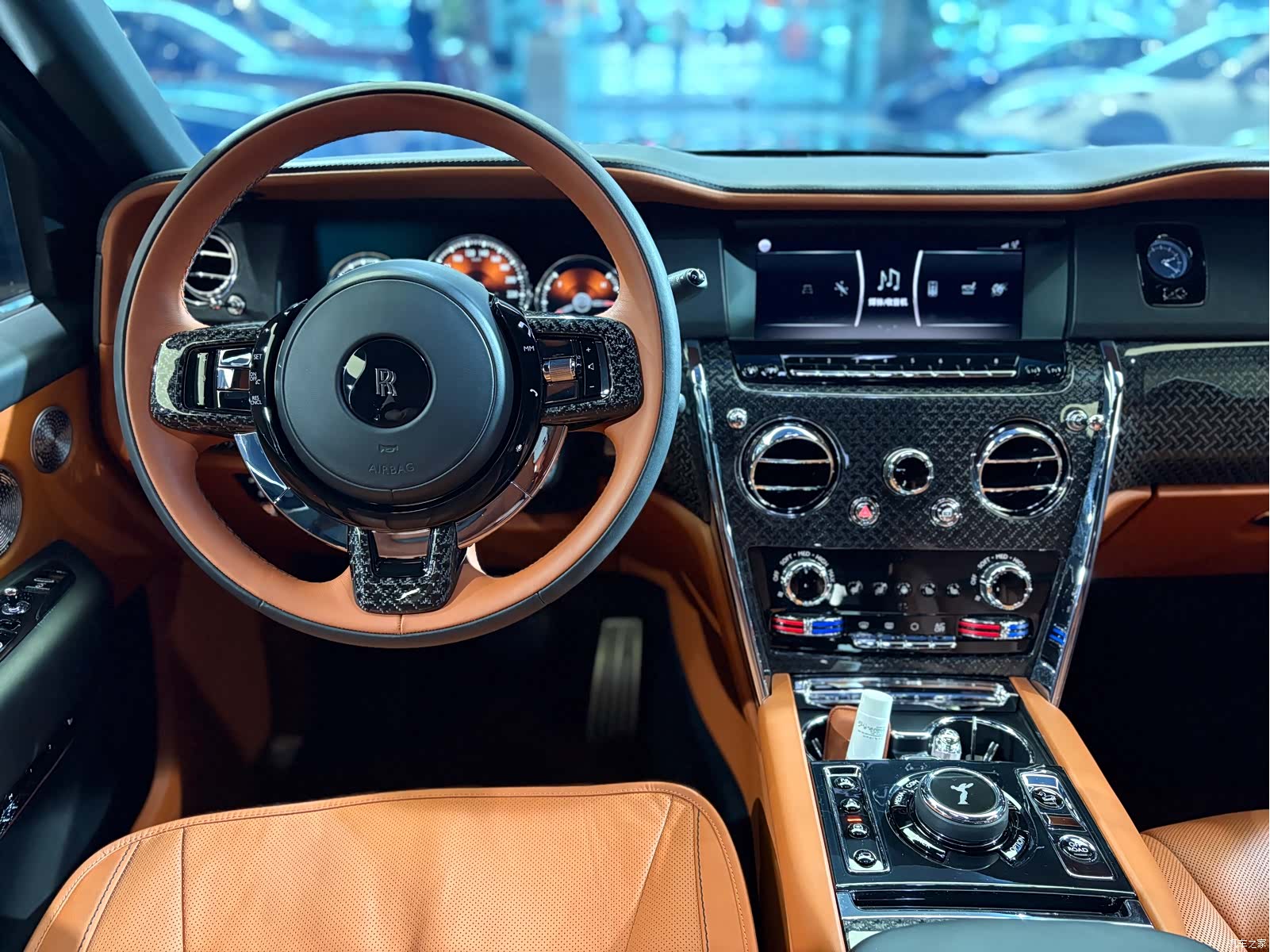 Rolls-Royce Cullinan, 2020 12