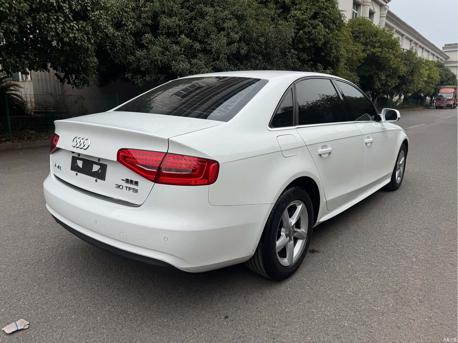 Audi A4L, 2016 7