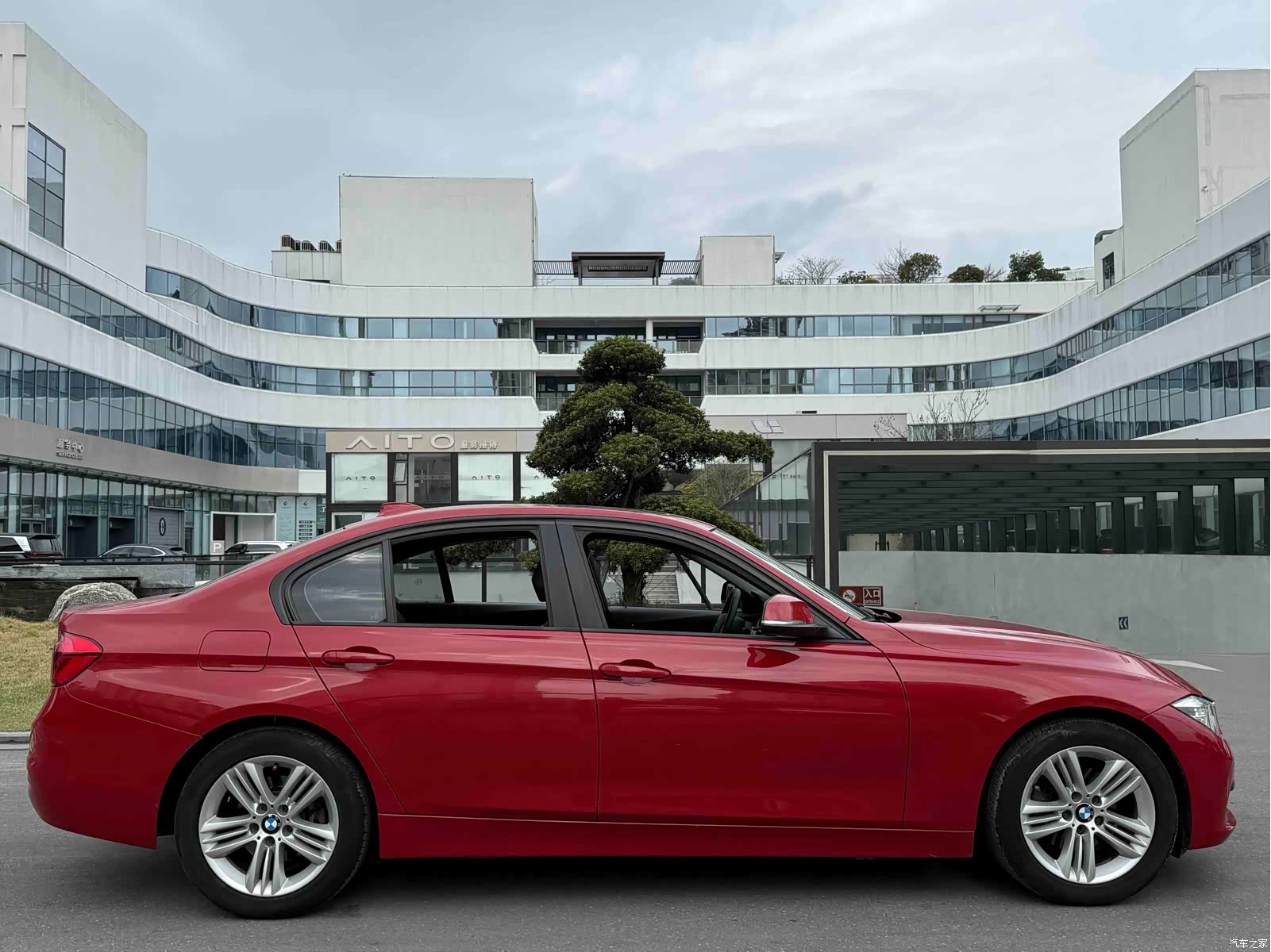 BMW 3 Series, 2016 14