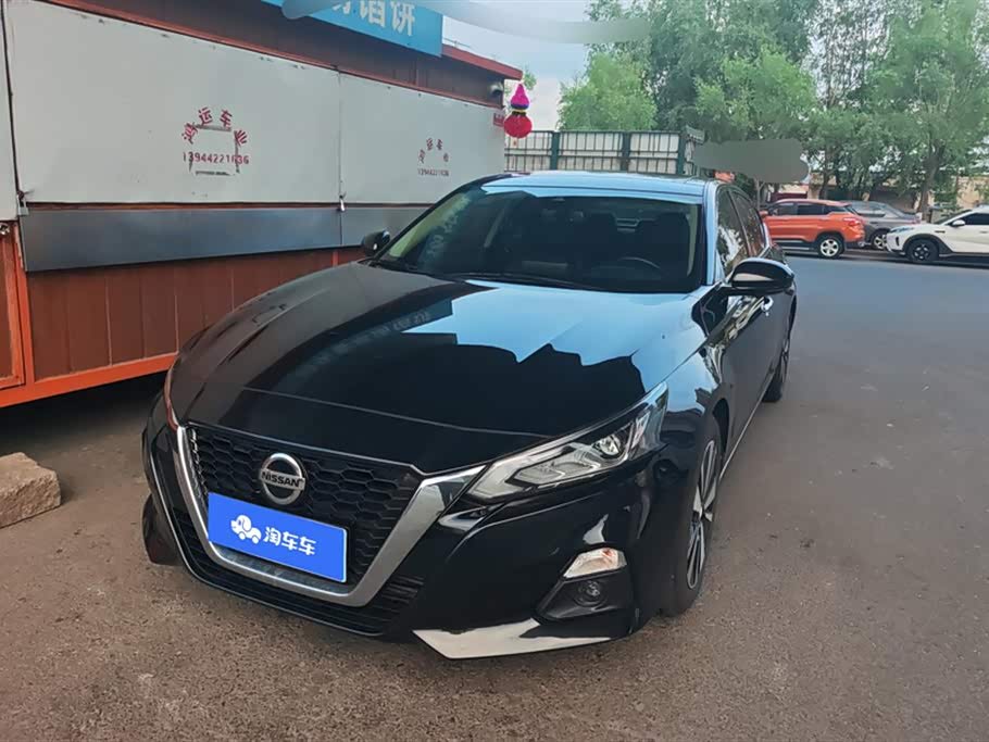 Nissan Altima