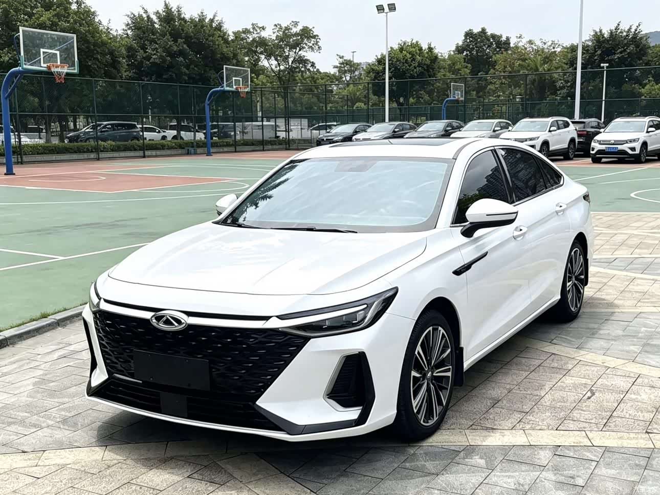 Chery Arrizo 8