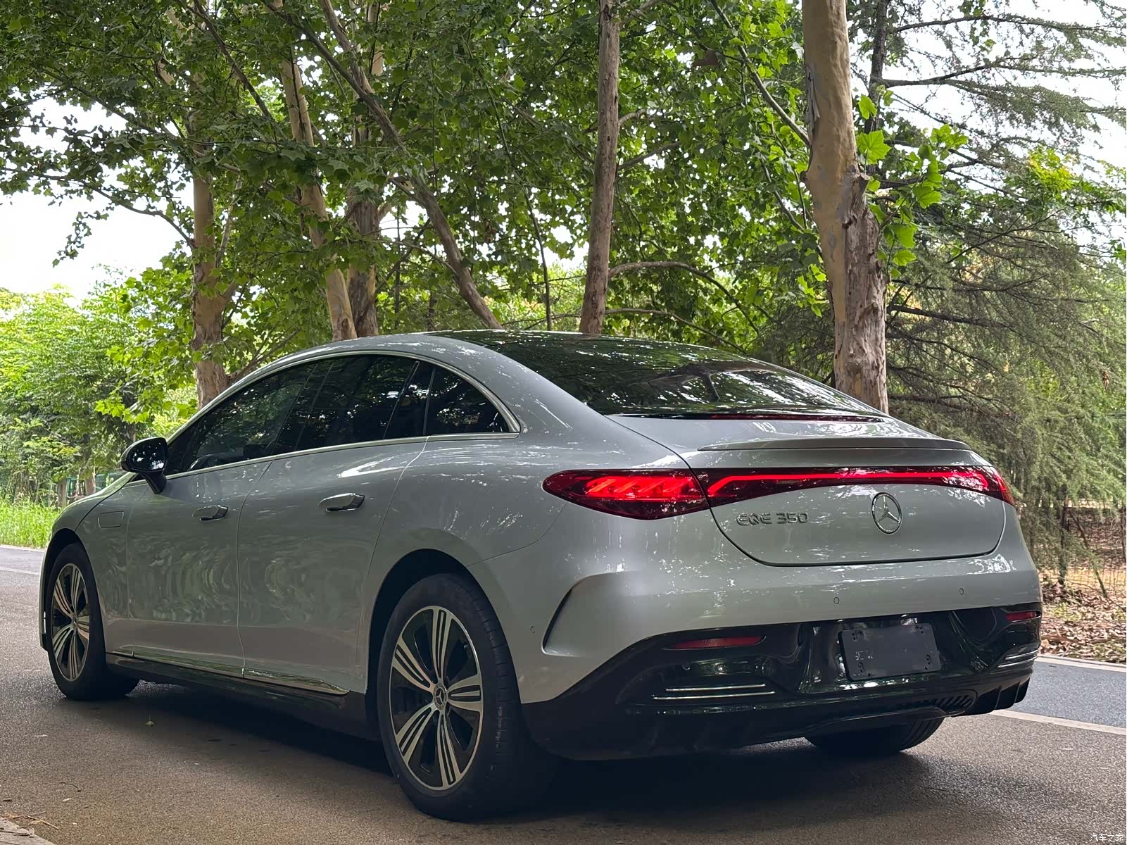 Mercedes-Benz EQE, 2023 7