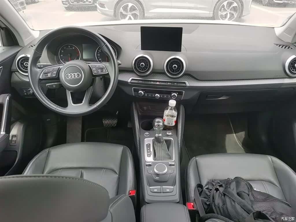 Audi Q2L, 2024 16