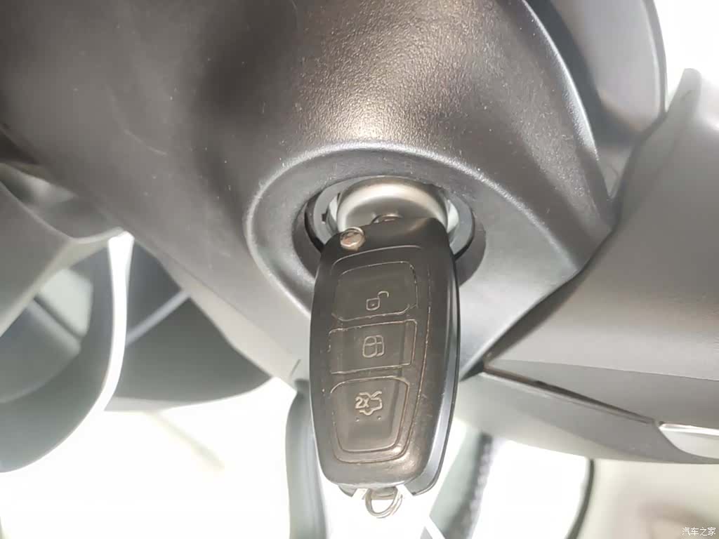 Ford Kuga, 2016 9