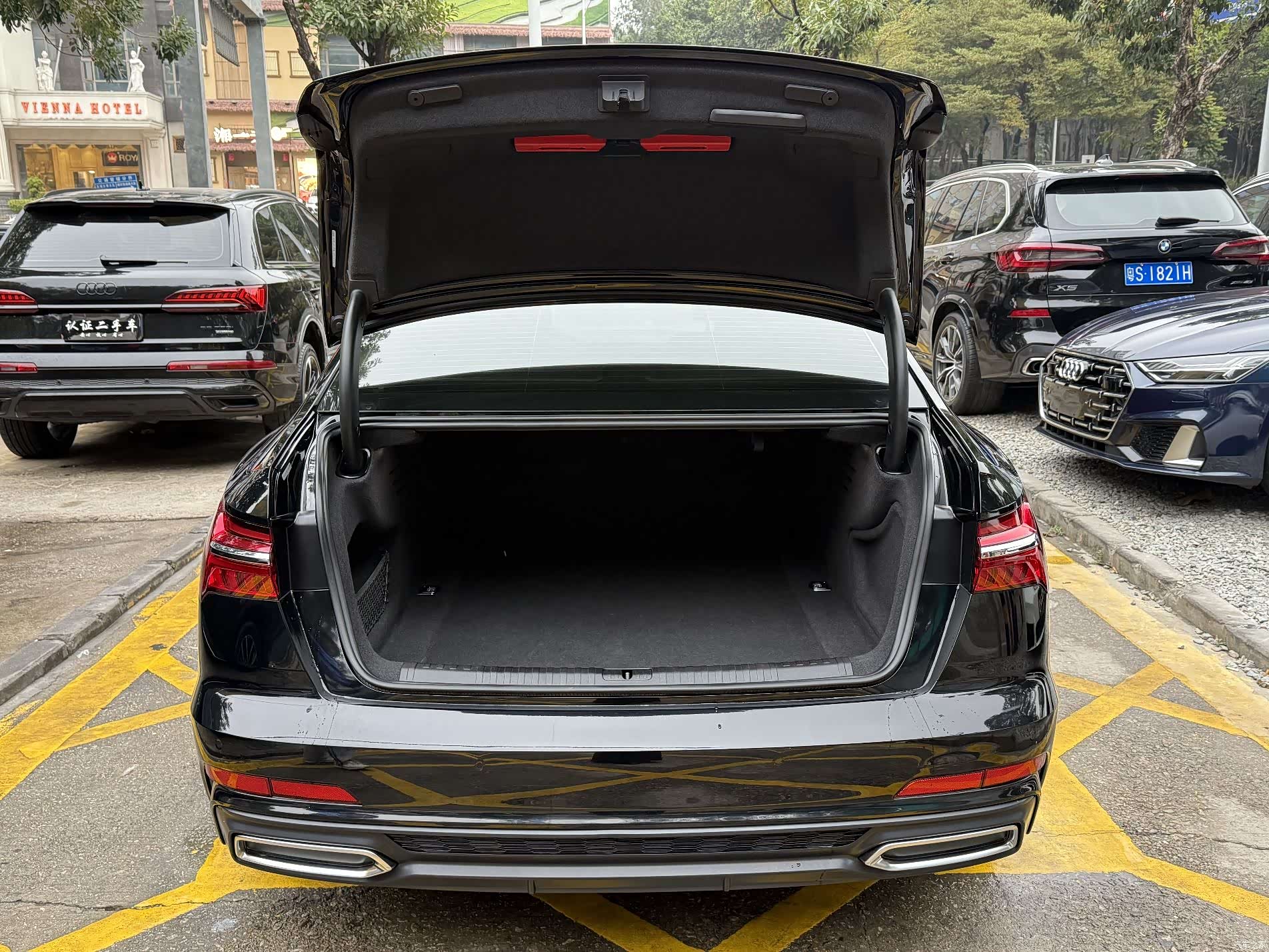 Audi A6L, 2022 15