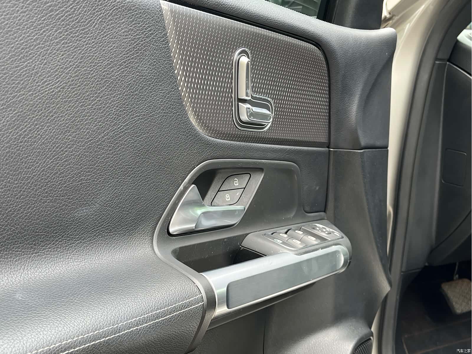 Mercedes-Benz GLB, 2020 10