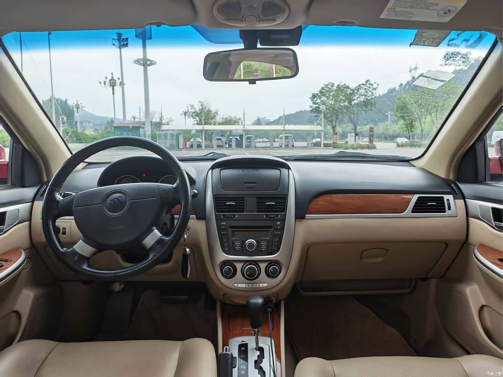 Buick 1.6LX-AT, 2012 6