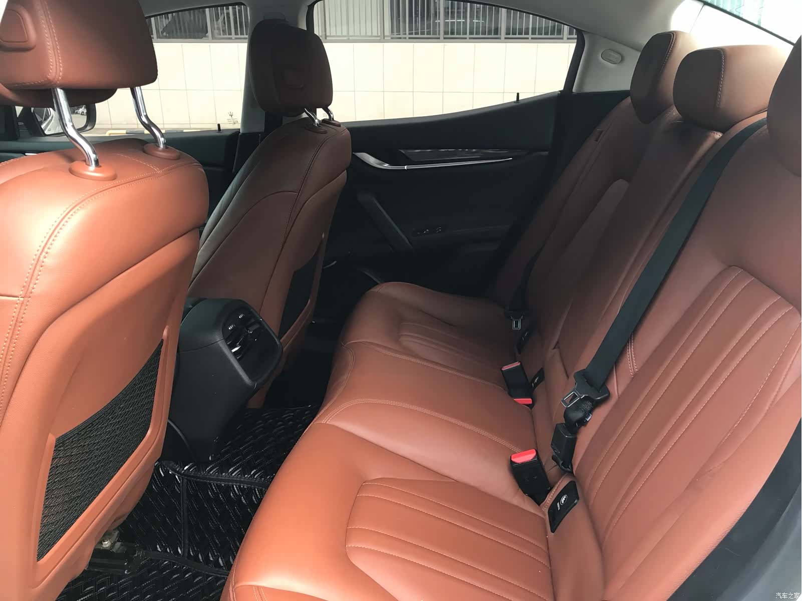 Maserati Ghibli, 2013 все фото