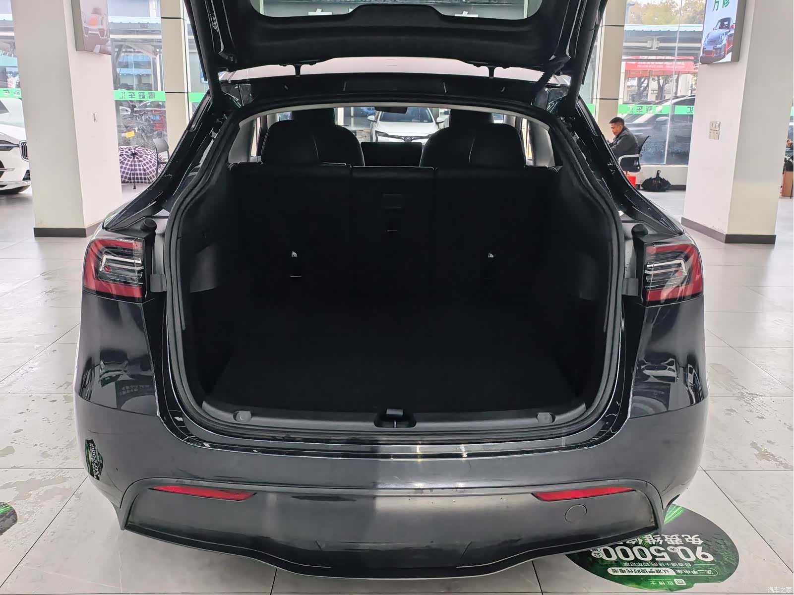 Tesla Model Y, 2025 12