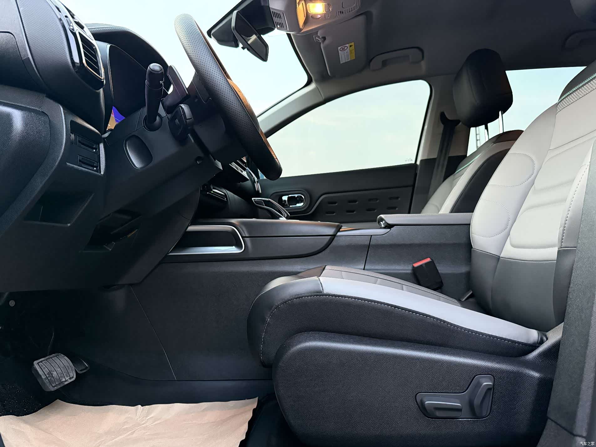 Citroen C5 Aircross, 2026 11
