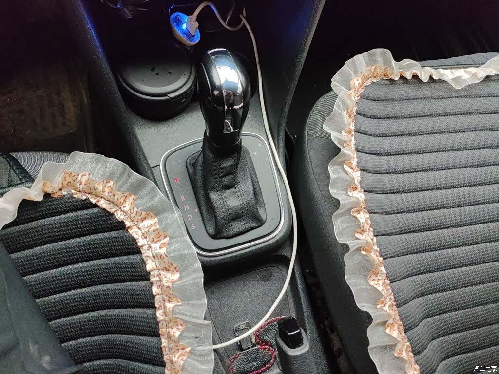 Volkswagen Polo, 2015 10
