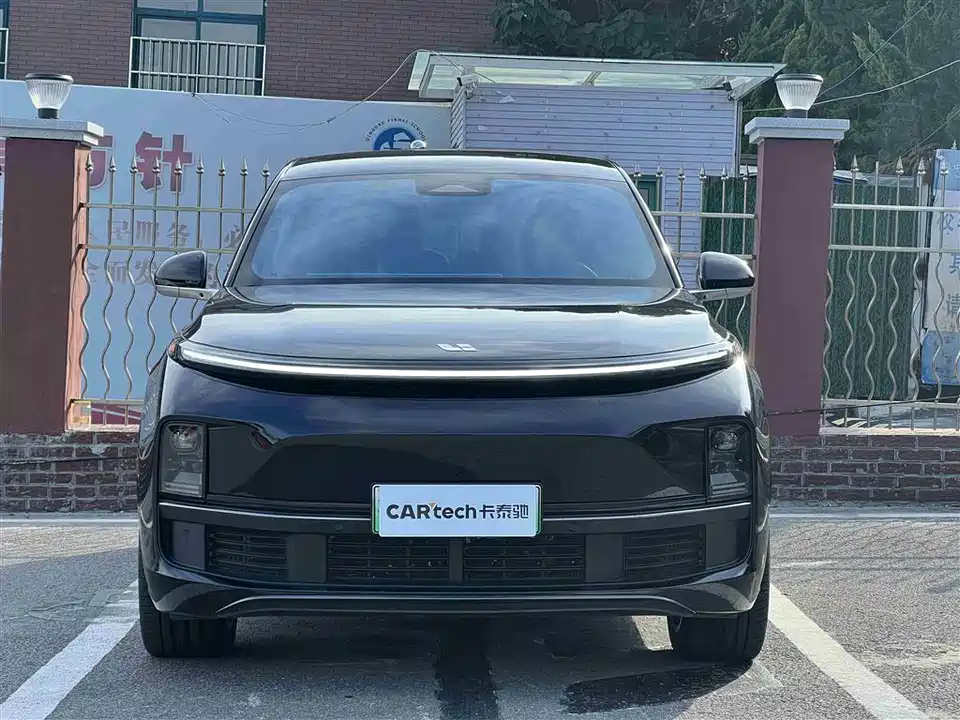 Li Auto Ideal L8