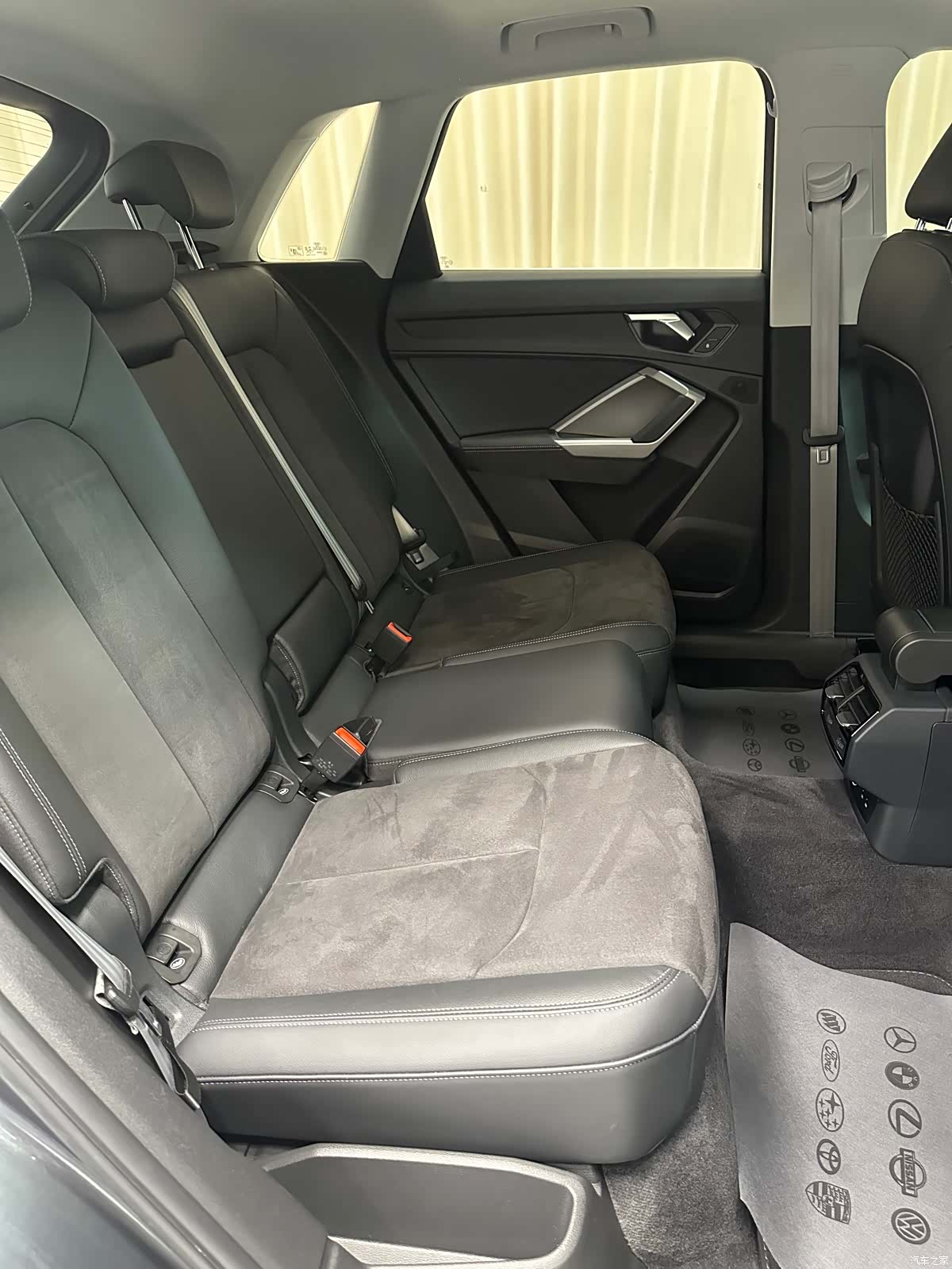 Audi Q3, 2022 12