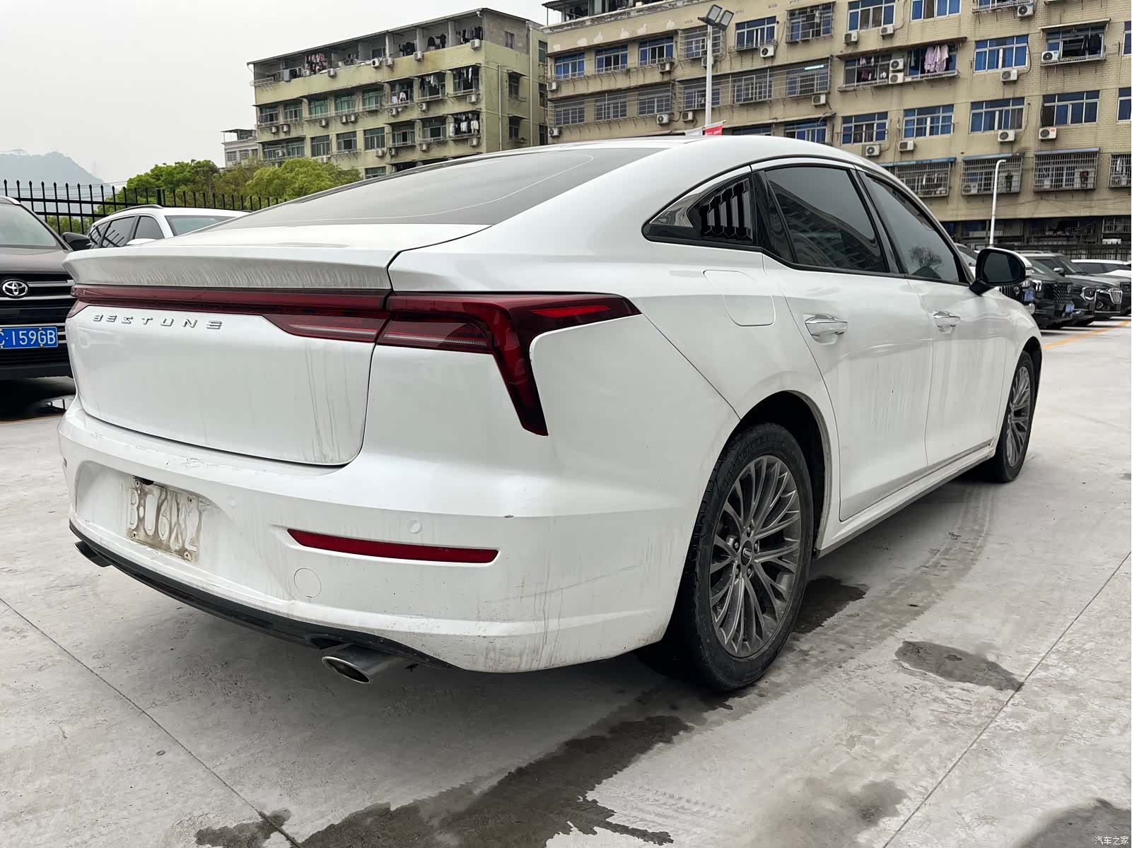 Bestune B70, 2023 все фото