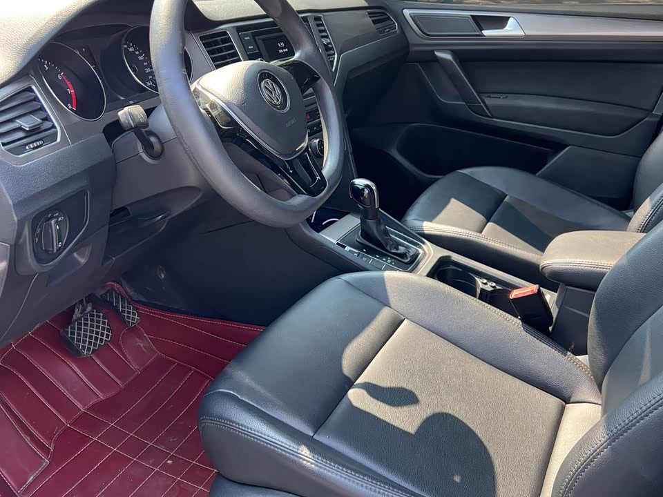 Volkswagen Golf*Jiayu