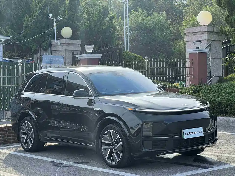 Li Auto Ideal L8