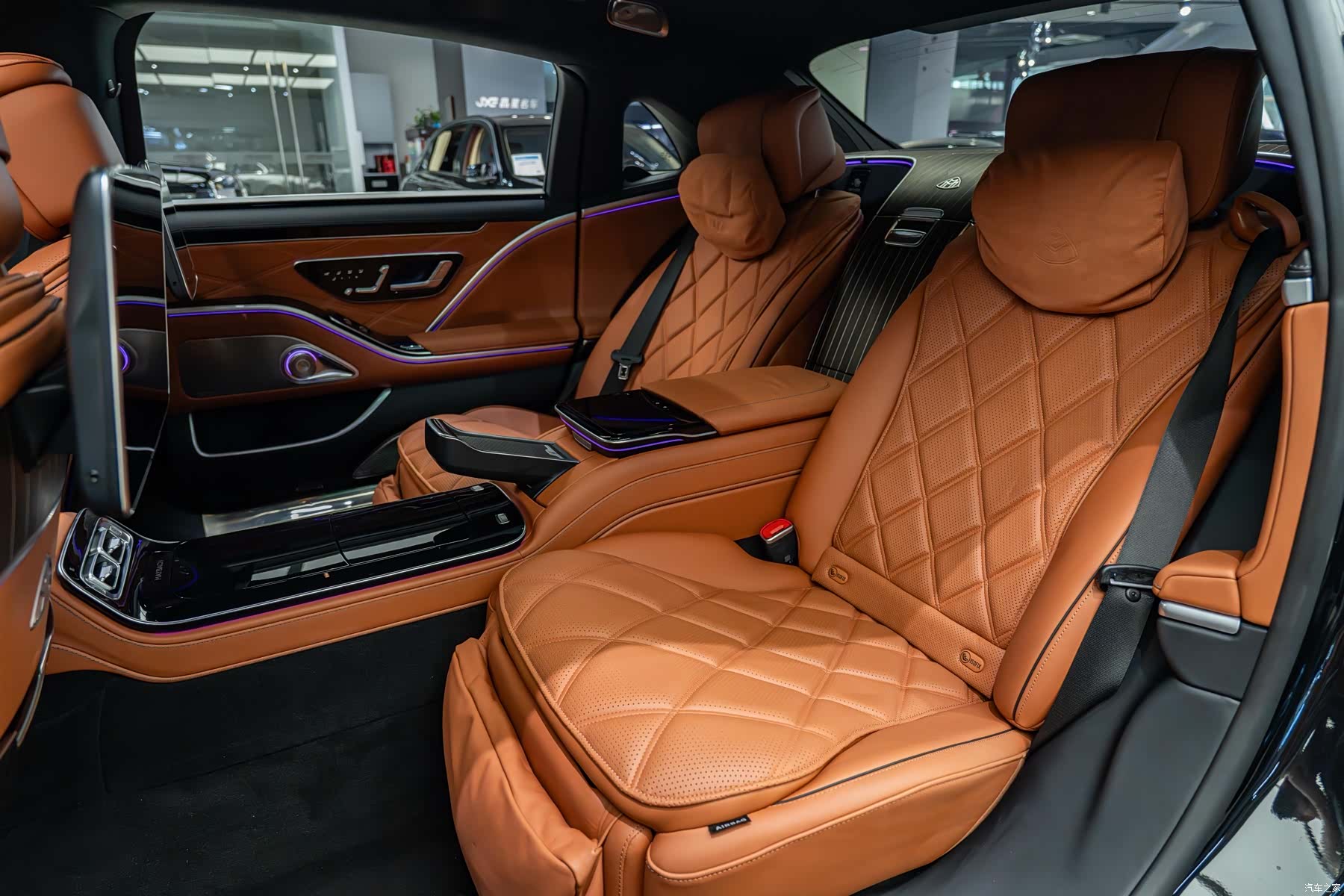 Maybach S-Class, 2023 10