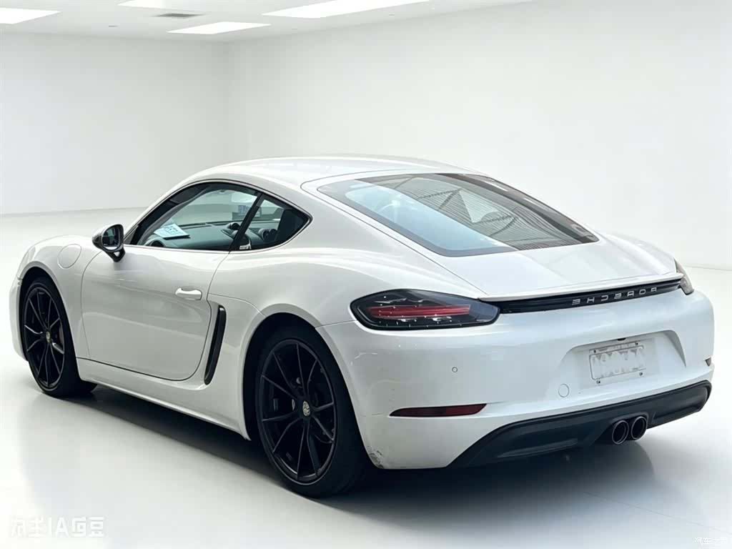 Porsche Cayman, 2020 7
