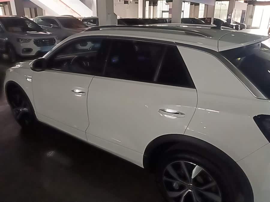 Volkswagen T-ROC 2023, фото 5