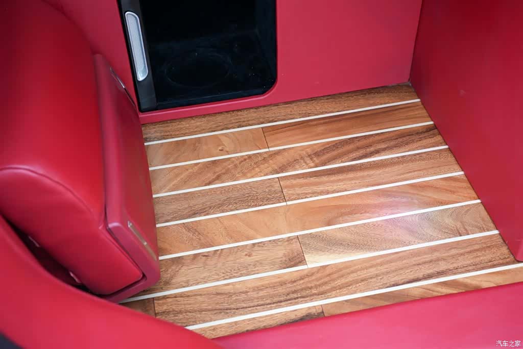 Lincoln Navigator, 2018 21