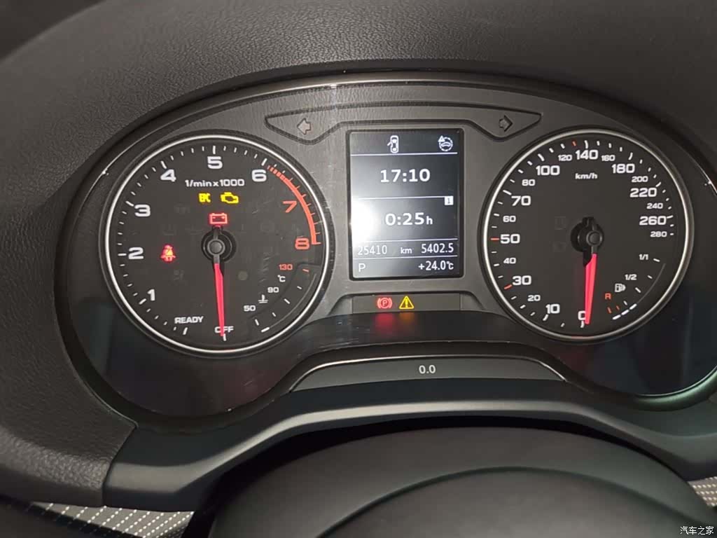 Audi Q2L, 2022 12