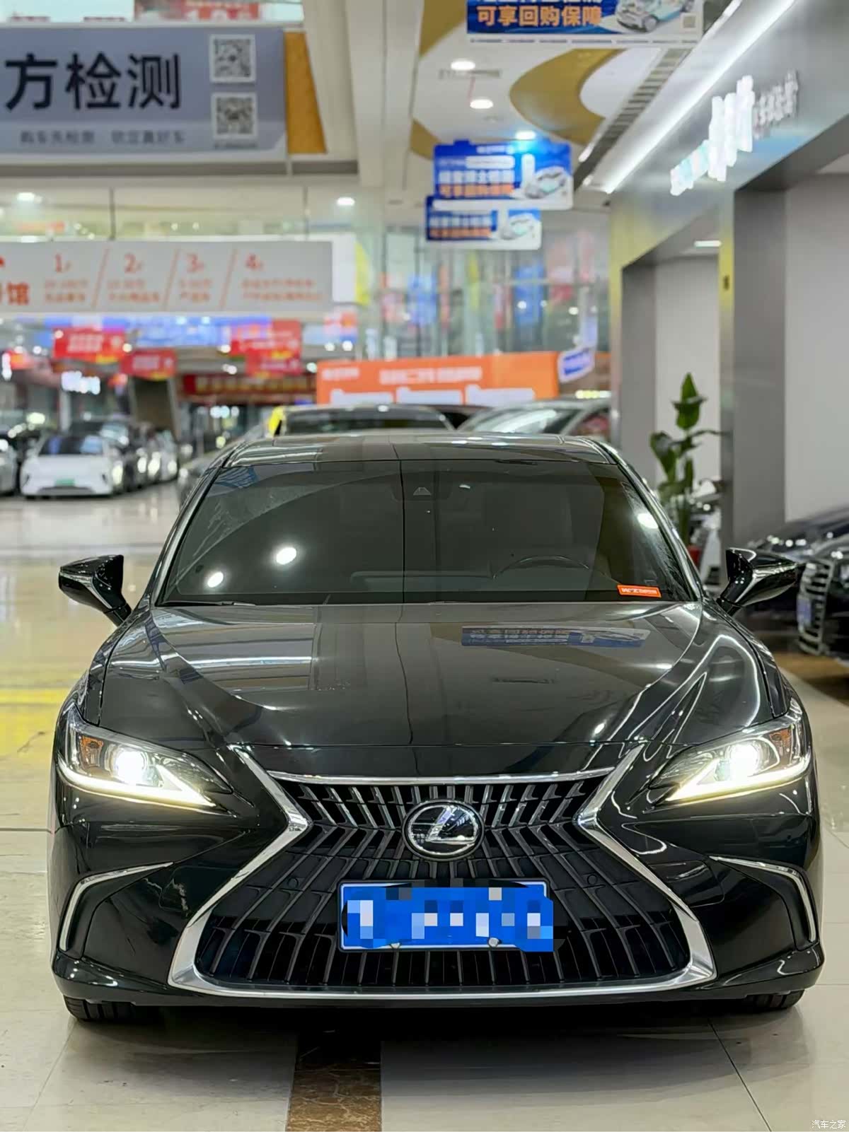 Lexus ES, 2023 2