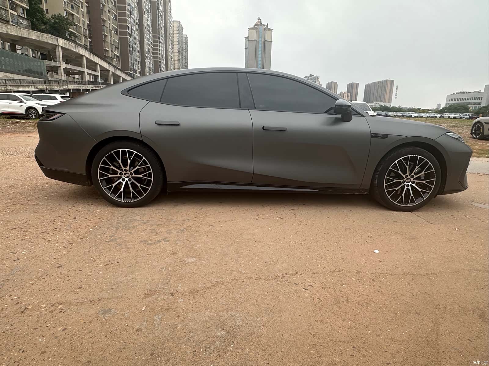 Geely E8, 2024 4