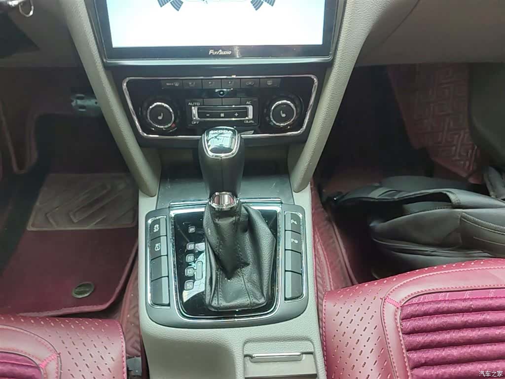 Skoda Superb, 2015 14