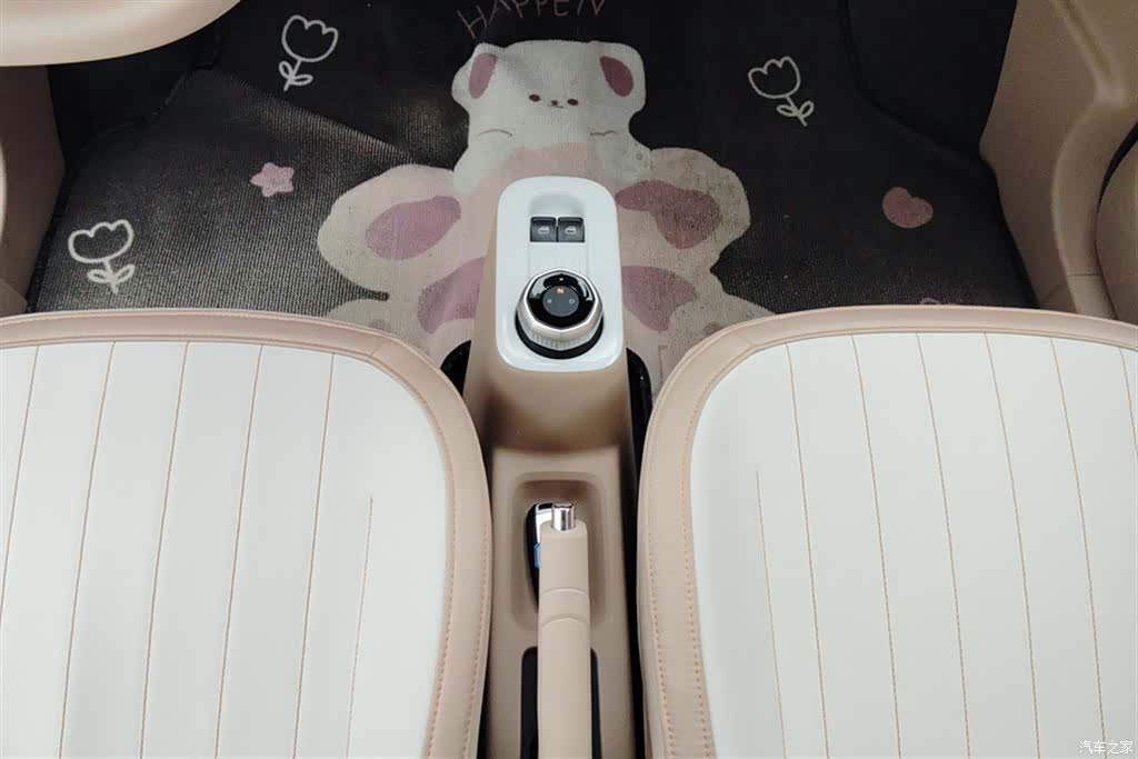 Geely Panda, 2023 16