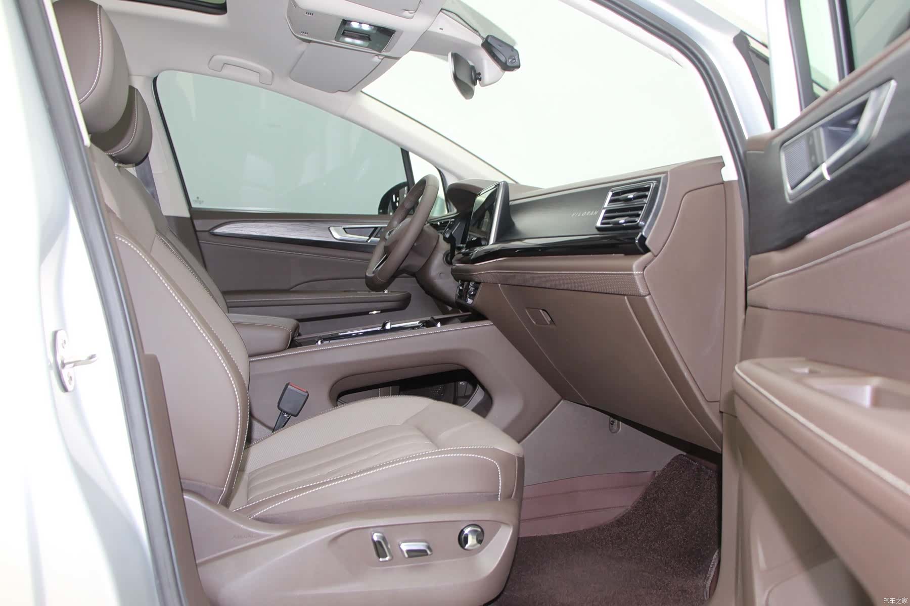 Volkswagen Viloran, 2022 11