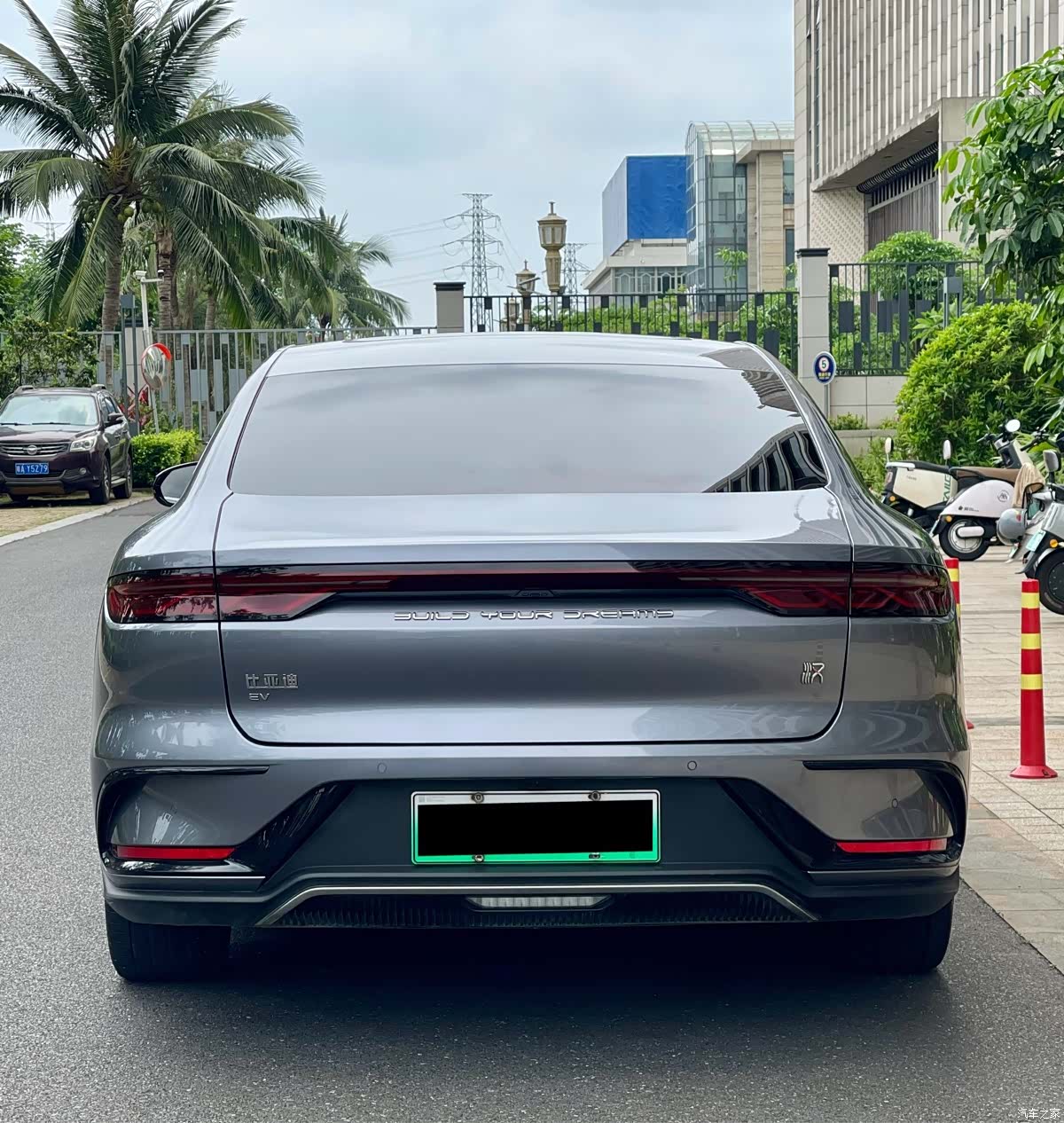 BYD Han, 2023 8