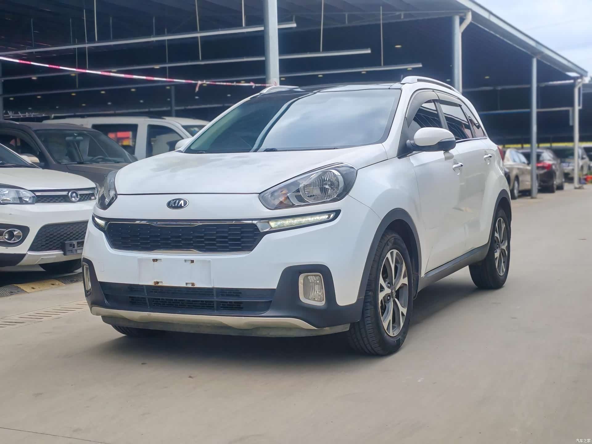 Kia KX3, 2016 1