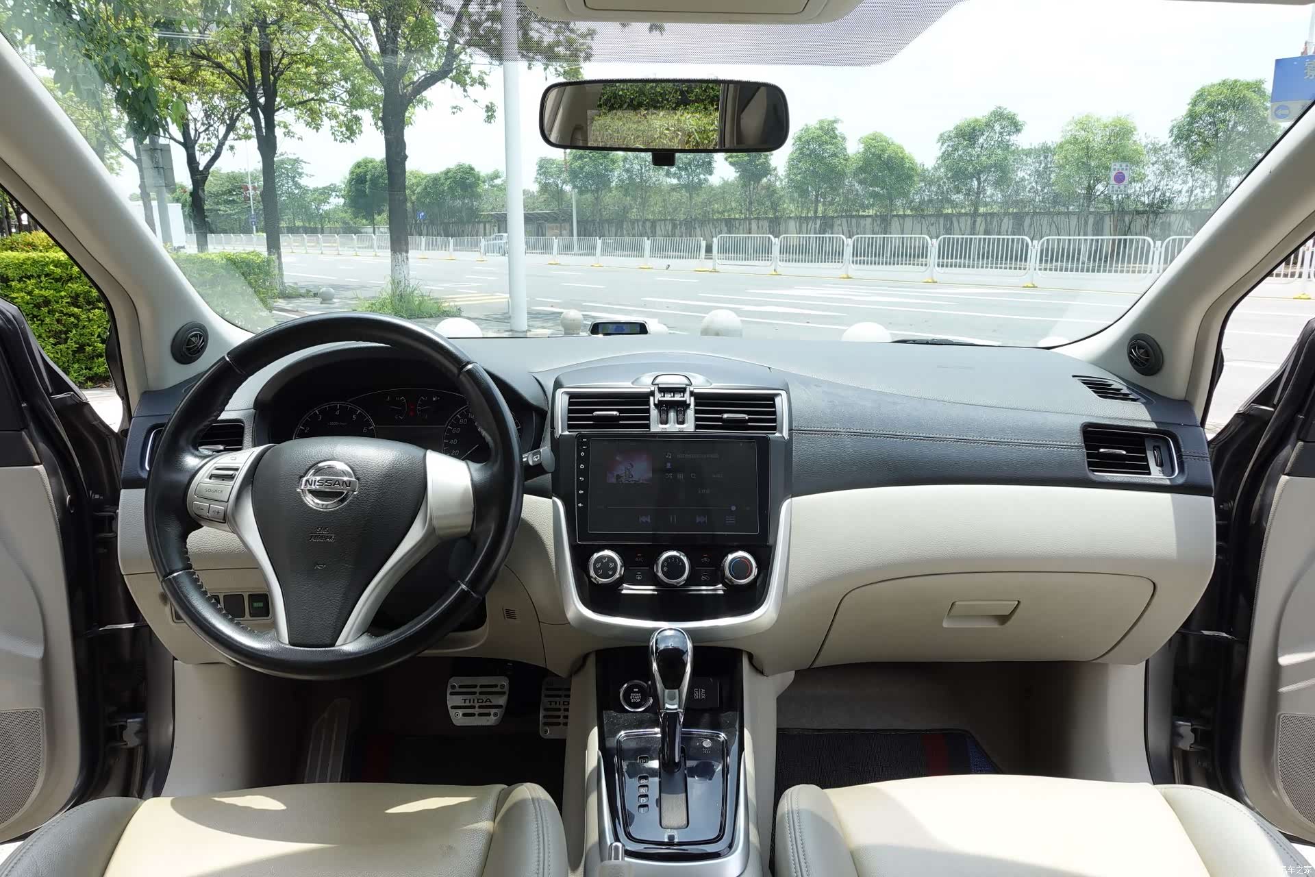 Nissan Tiida, 2017 12