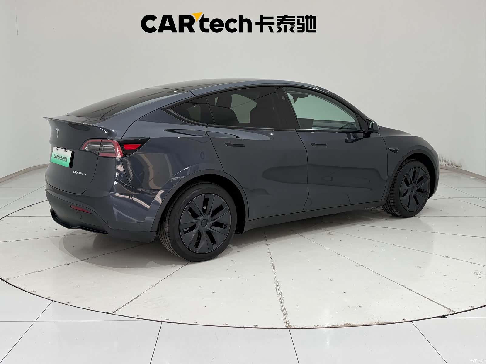 Tesla Model Y, 2024 8