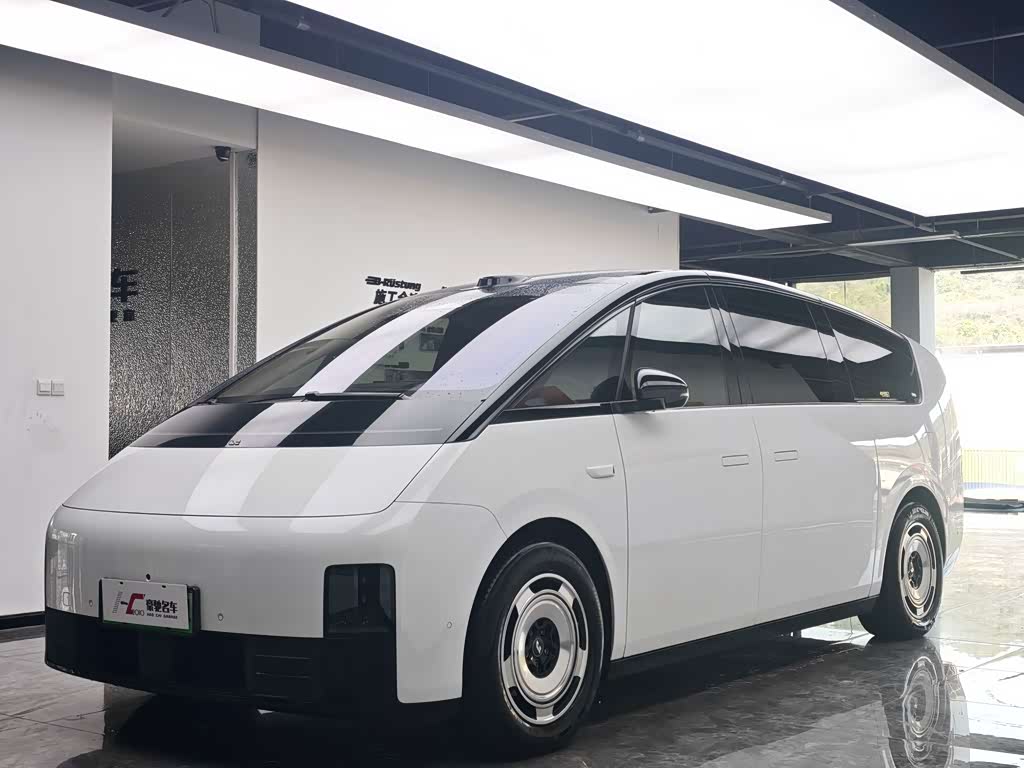 Li Auto MEGA
