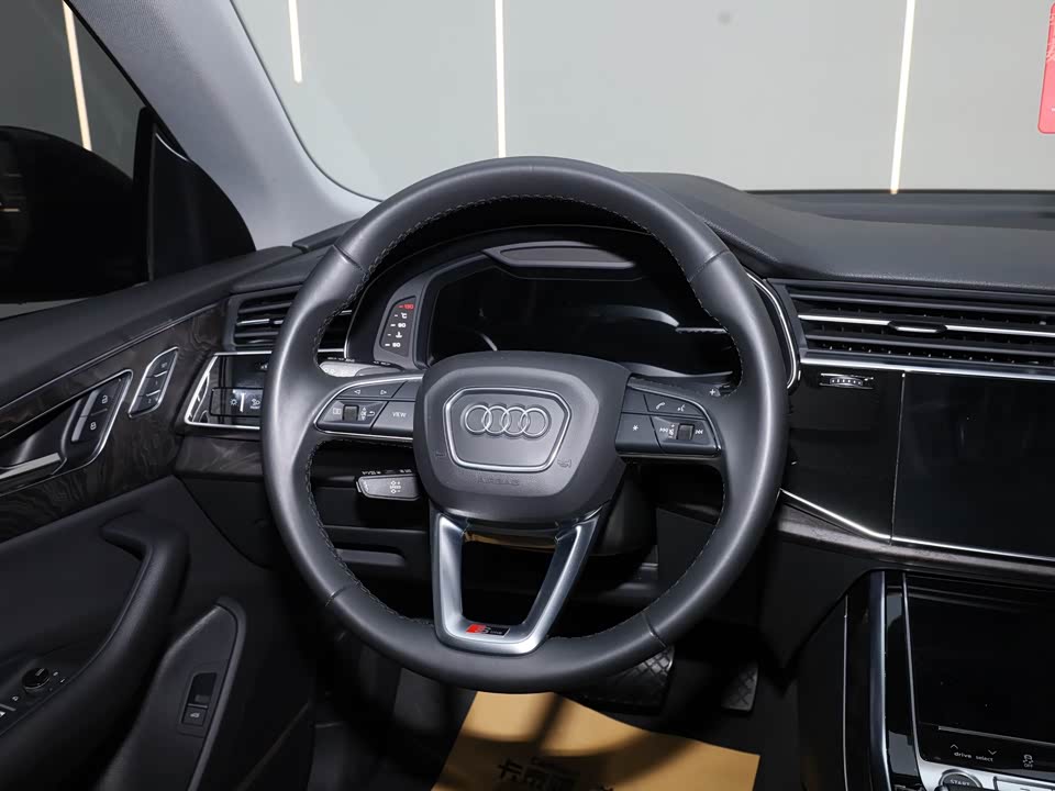 Audi Q8 Audi Q8