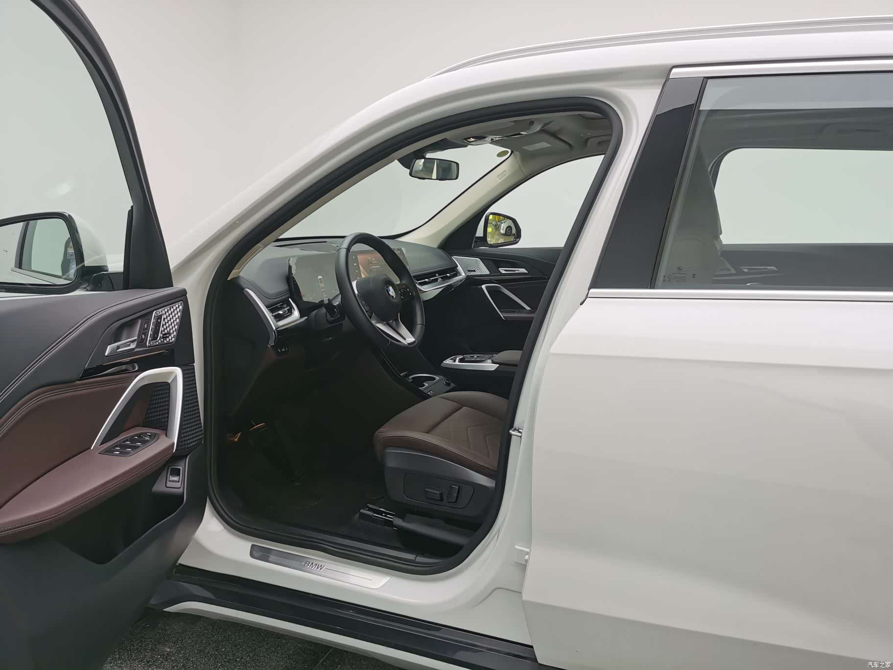 BMW X1, 2025 13