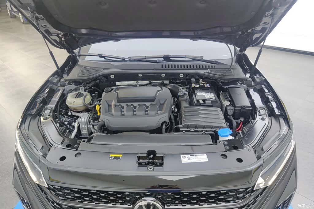 Volkswagen Passat, 2024 10