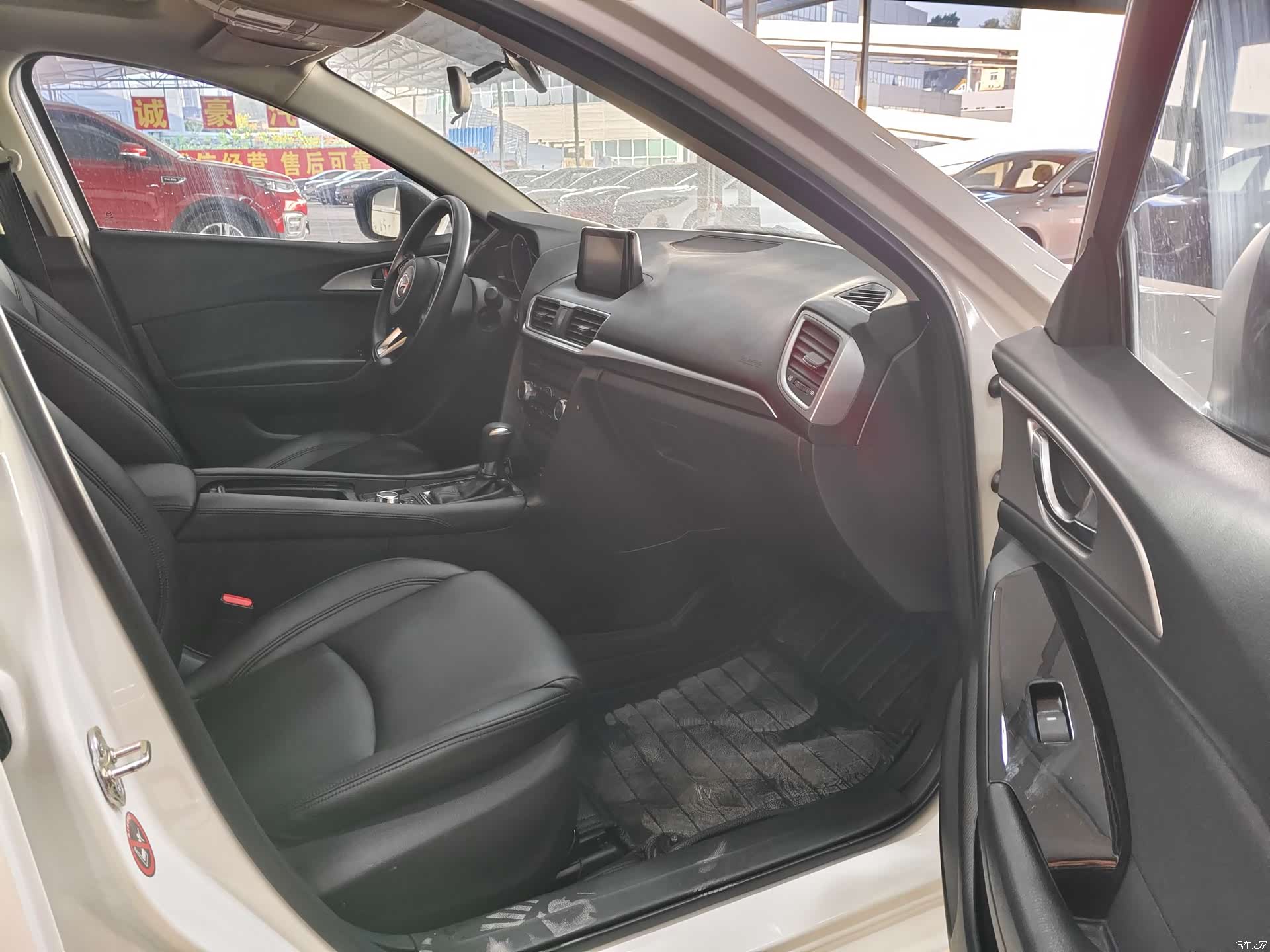 Mazda Mazda3, 2018 7