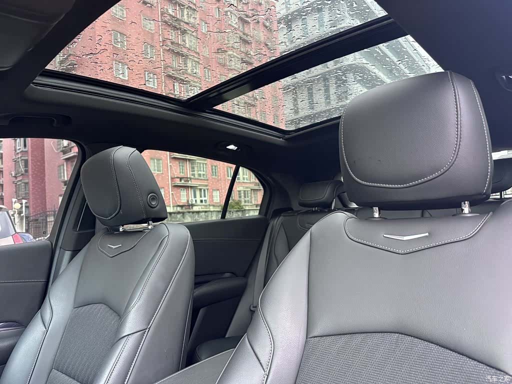 Cadillac XT4, 2022 7