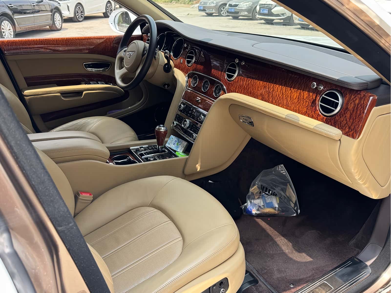Bentley Mulsanne, 2011 6