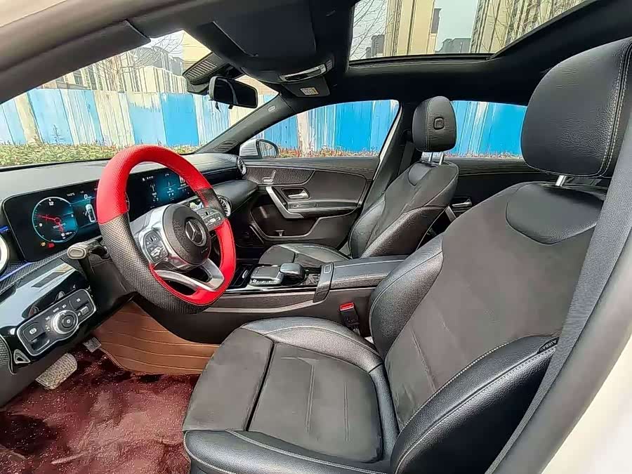 Mercedes-Benz A-Class 2021, фото 4