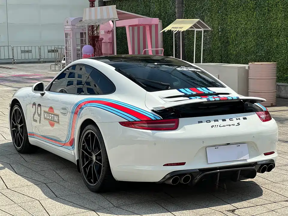 Porsche 911