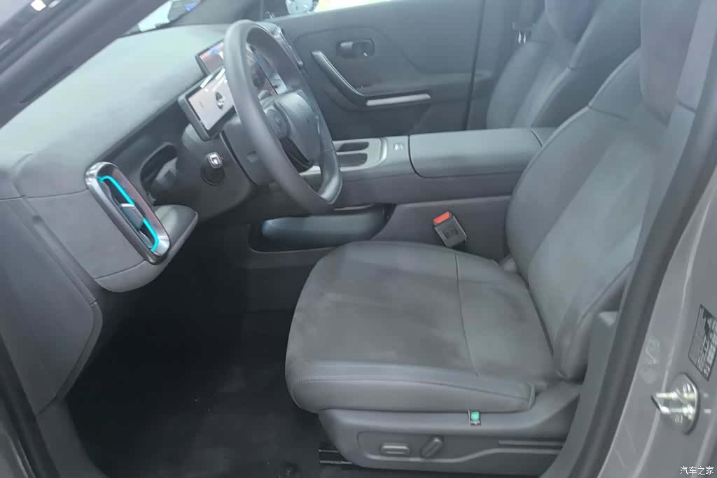 Leapmotor Lafa5, 2025 9